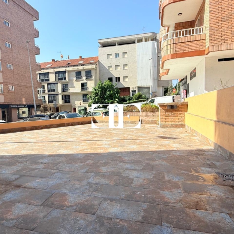 Local Comercial con Posibilidad de Cambio a Vivienda | Oportunidad en el Calvario.