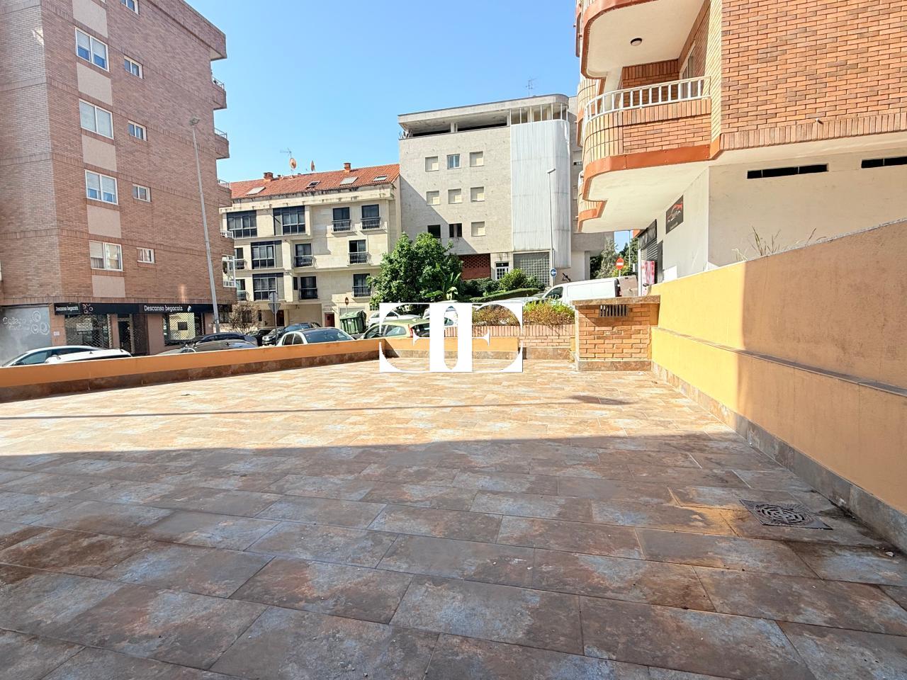 176535290269800028504_176346596614 Local Comercial con Posibilidad de Cambio a Vivienda | Oportunidad en el Calvario.