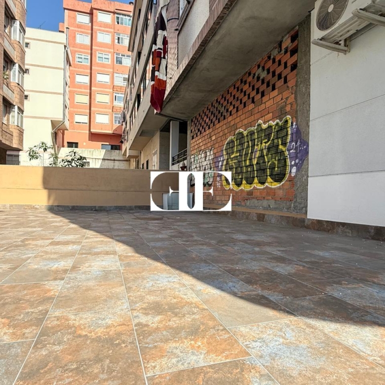 Local Comercial con Posibilidad de Cambio a Vivienda | Oportunidad en el Calvario.