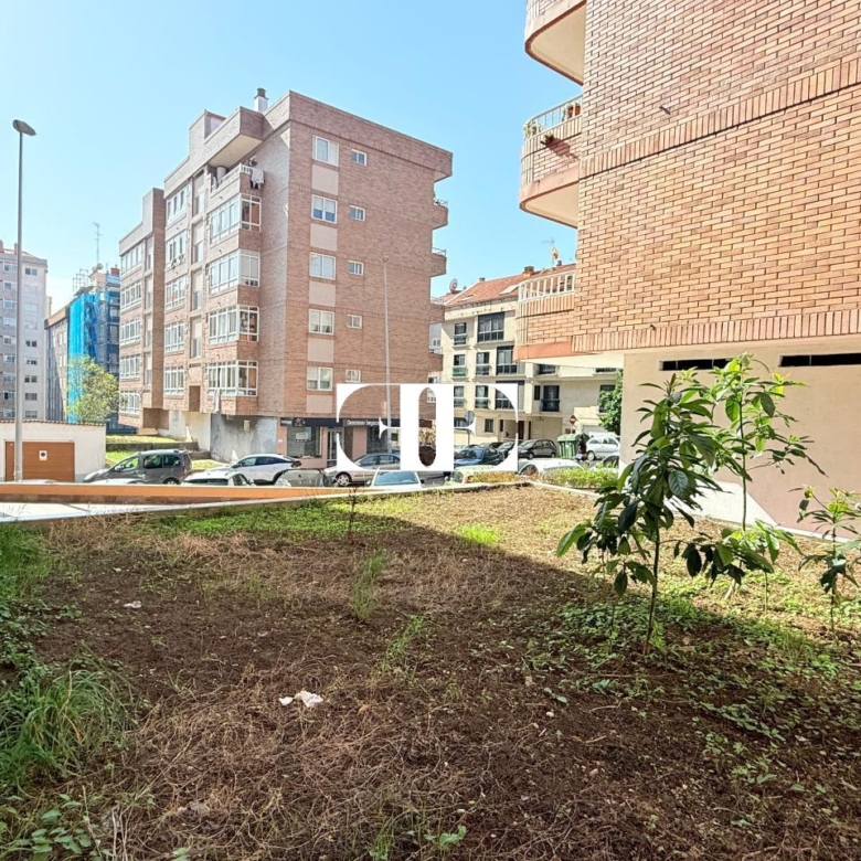 Local Comercial con Posibilidad de Cambio a Vivienda | Oportunidad en el Calvario.