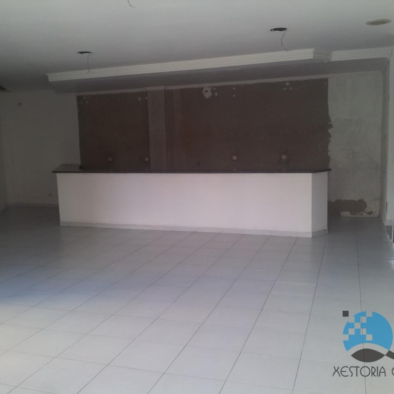 BAJO COMERCIAL EN ESQUINA ZONA GADIS