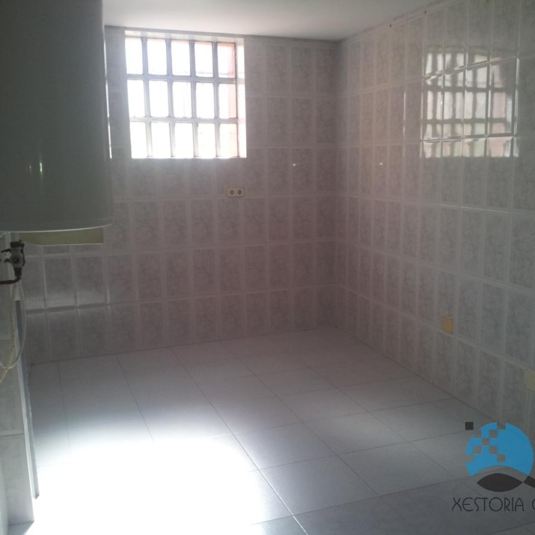 BAJO COMERCIAL EN ESQUINA ZONA GADIS