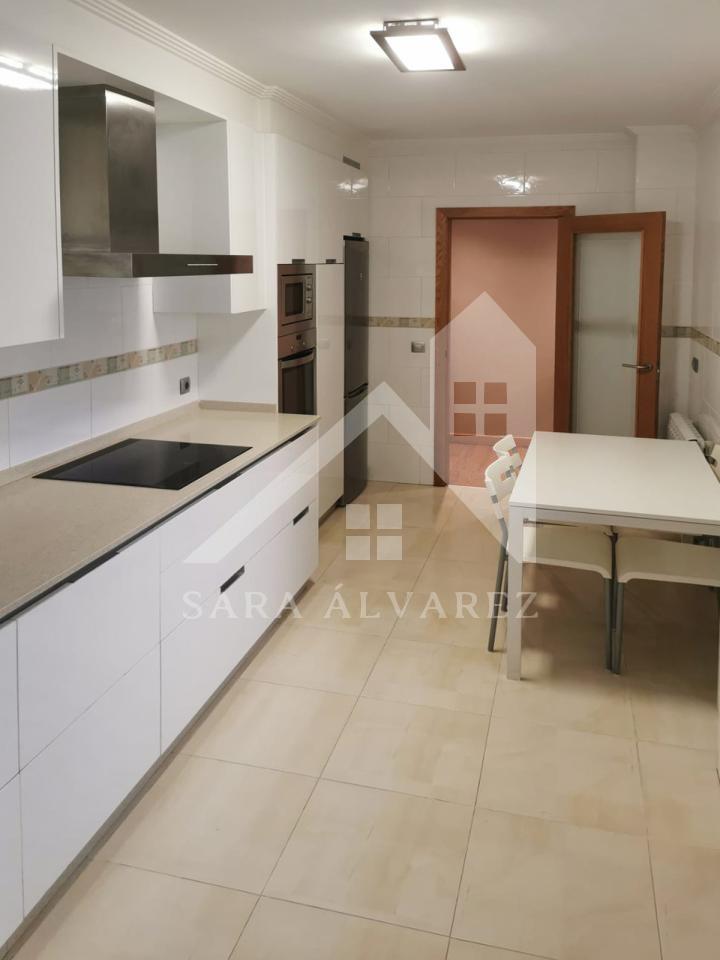 176584333510200168044_176584236604 SE VENDE LUMINOSO Y MODERNO PISO DE TRES HABITACIONES ZONA CAMPOLONGO