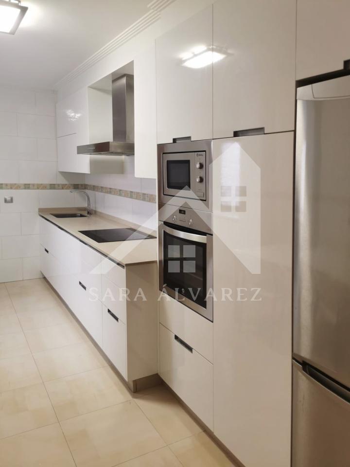 176584333680900168044_176584236856 SE VENDE LUMINOSO Y MODERNO PISO DE TRES HABITACIONES ZONA CAMPOLONGO
