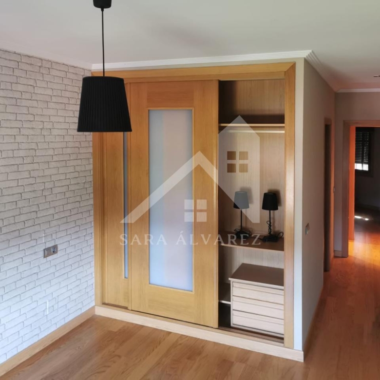 SE VENDE LUMINOSO Y MODERNO PISO DE TRES HABITACIONES ZONA CAMPOLONGO