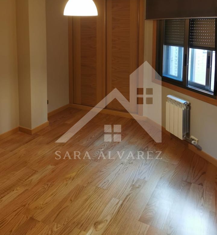 SE VENDE LUMINOSO Y MODERNO PISO DE TRES HABITACIONES ZONA CAMPOLONGO