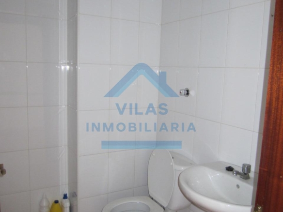 LOCAL COMERCIAL EN ROSALIA DE CASTRO – MILLADOIRO