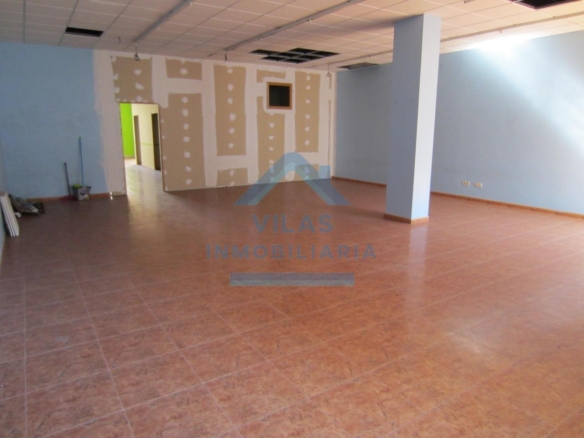 LOCAL COMERCIAL EN ROSALIA DE CASTRO – MILLADOIRO