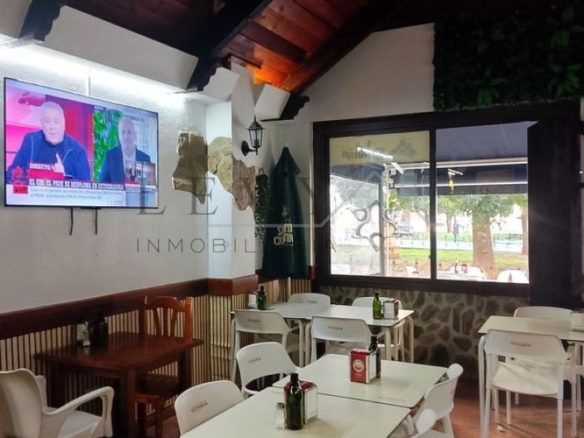 Local cerca av de la Aurora