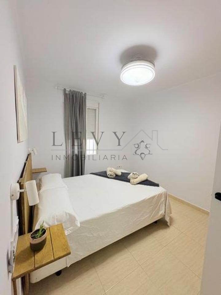 176650961385700168179_176650951731 Apartamento con licencia turística en pleno centro de Málaga