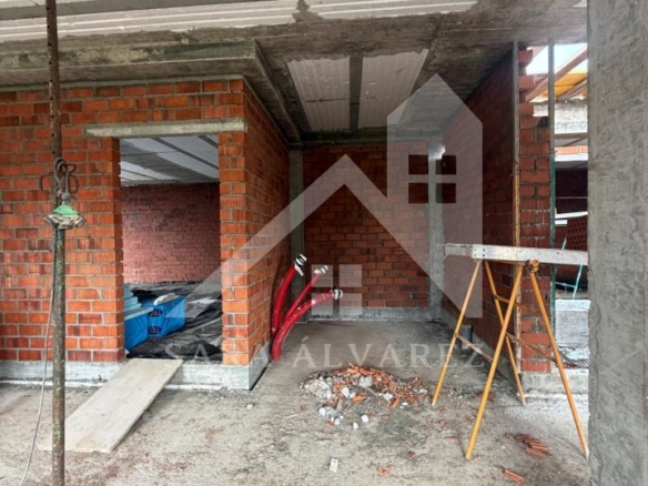 SE VENDE CASA CON JARDÍN EN LA ZONA DE MOURENTE PRÓXIMO A PONTEVEDRA