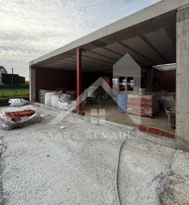 SE VENDE CASA CON JARDÍN EN LA ZONA DE MOURENTE PRÓXIMO A PONTEVEDRA