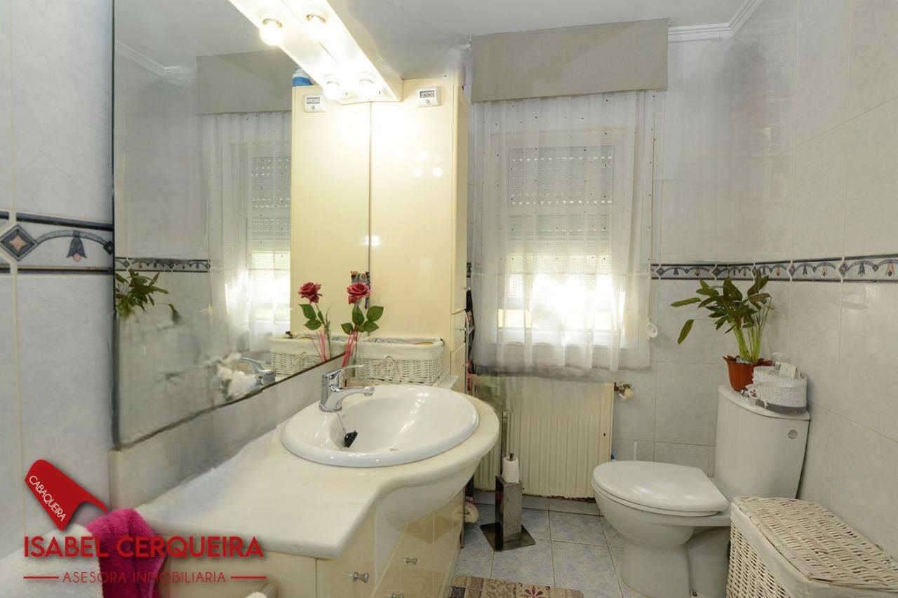 ¡VIVE, EMPRENDE O INVIERTE! CASA DE PIEDRA CON PISCINA Y AMPLIA FINCA EN TOMIÑO