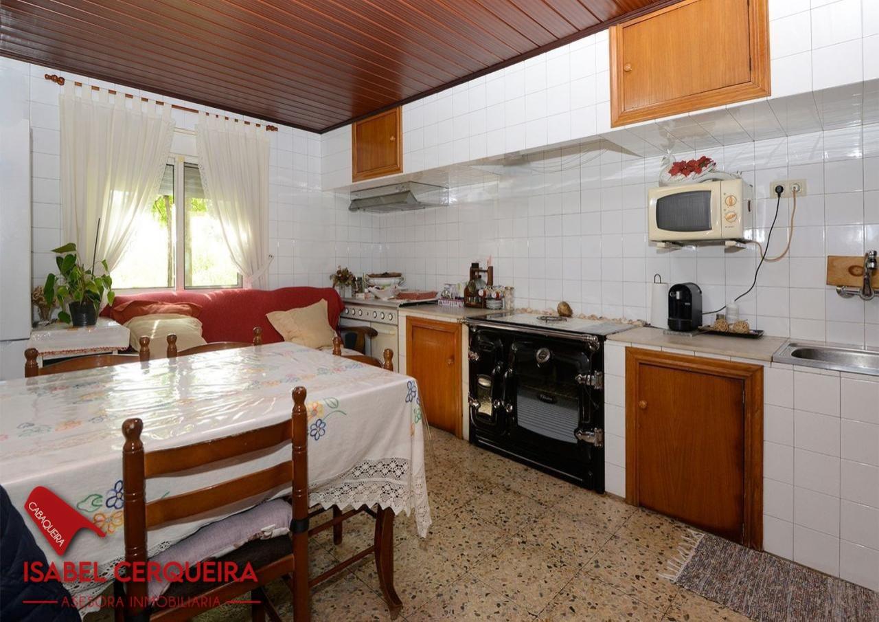 ¡VIVE, EMPRENDE O INVIERTE! CASA DE PIEDRA CON PISCINA Y AMPLIA FINCA EN TOMIÑO