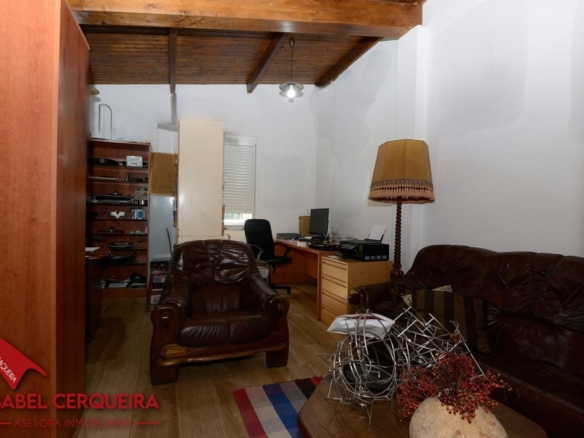 ¡VIVE, EMPRENDE O INVIERTE! CASA DE PIEDRA CON PISCINA Y AMPLIA FINCA EN TOMIÑO
