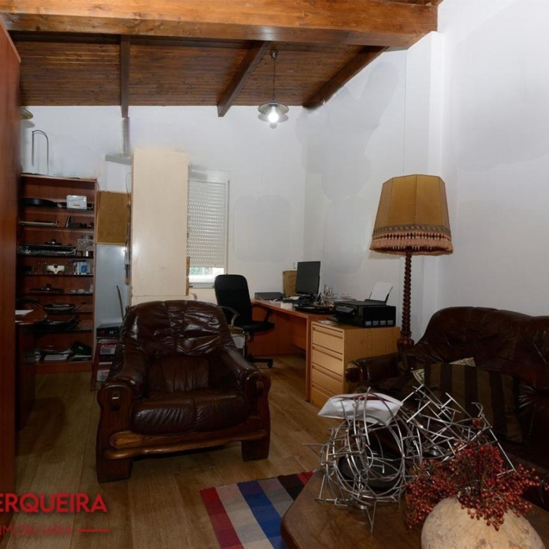 ¡VIVE, EMPRENDE O INVIERTE! CASA DE PIEDRA CON PISCINA Y AMPLIA FINCA EN TOMIÑO