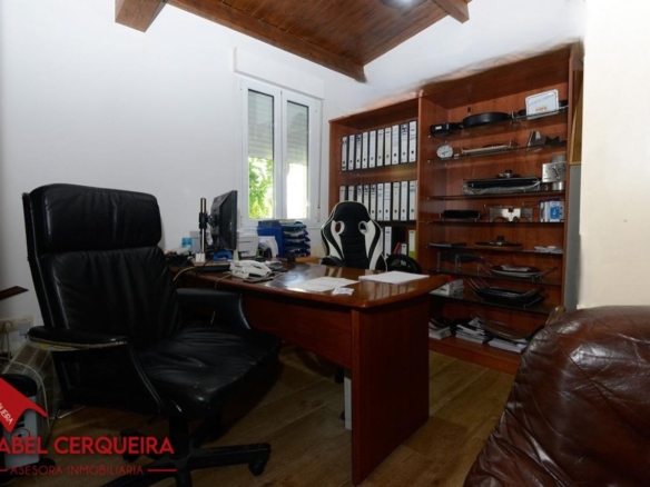 ¡VIVE, EMPRENDE O INVIERTE! CASA DE PIEDRA CON PISCINA Y AMPLIA FINCA EN TOMIÑO