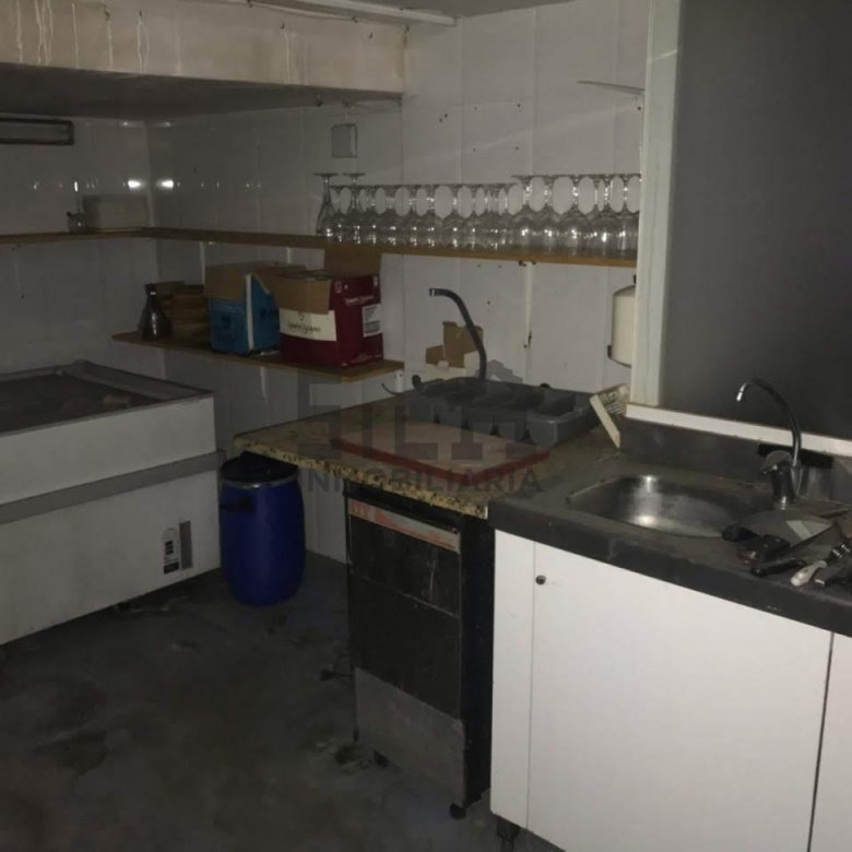 ALQUILER LOCAL EN RÚA BEDOYA