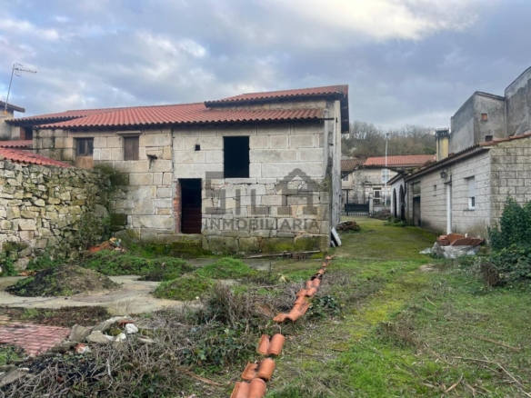 VENTA 3 CASAS EN XINZO
