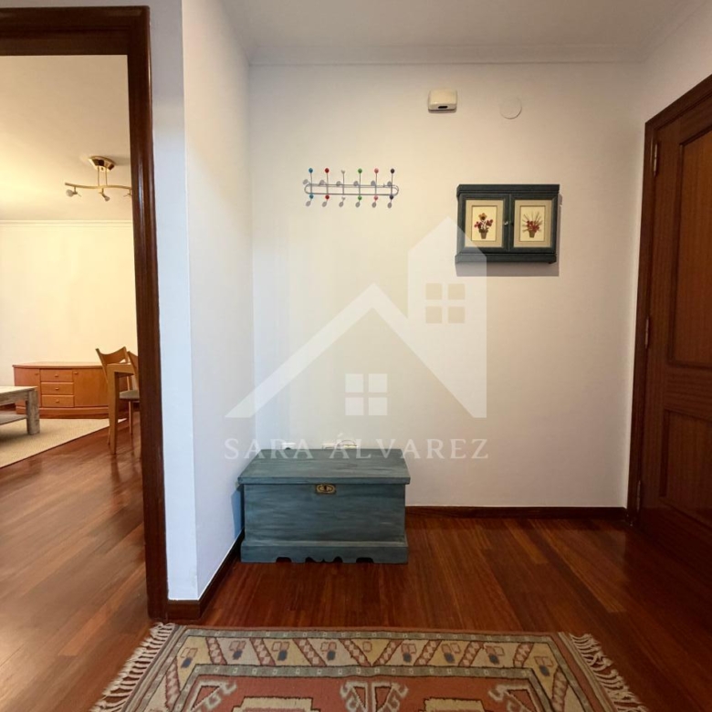 SE ALQUILA LUMINOSO APARTAMENTO DE DOS HABITACIONES CON 2 PLAZAS DE GARAJE  EN JUAN BAUSTISTA ANDRADE ZONA PASARON