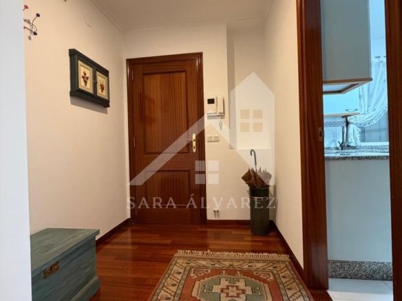 SE ALQUILA LUMINOSO APARTAMENTO DE DOS HABITACIONES CON 2 PLAZAS DE GARAJE  EN JUAN BAUSTISTA ANDRADE ZONA PASARON