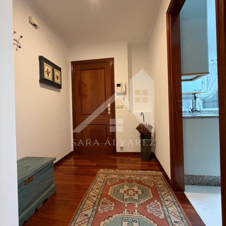 SE ALQUILA LUMINOSO APARTAMENTO DE DOS HABITACIONES CON 2 PLAZAS DE GARAJE  EN JUAN BAUSTISTA ANDRADE ZONA PASARON