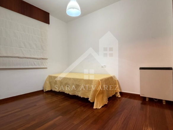 SE ALQUILA LUMINOSO APARTAMENTO DE DOS HABITACIONES CON 2 PLAZAS DE GARAJE  EN JUAN BAUSTISTA ANDRADE ZONA PASARON