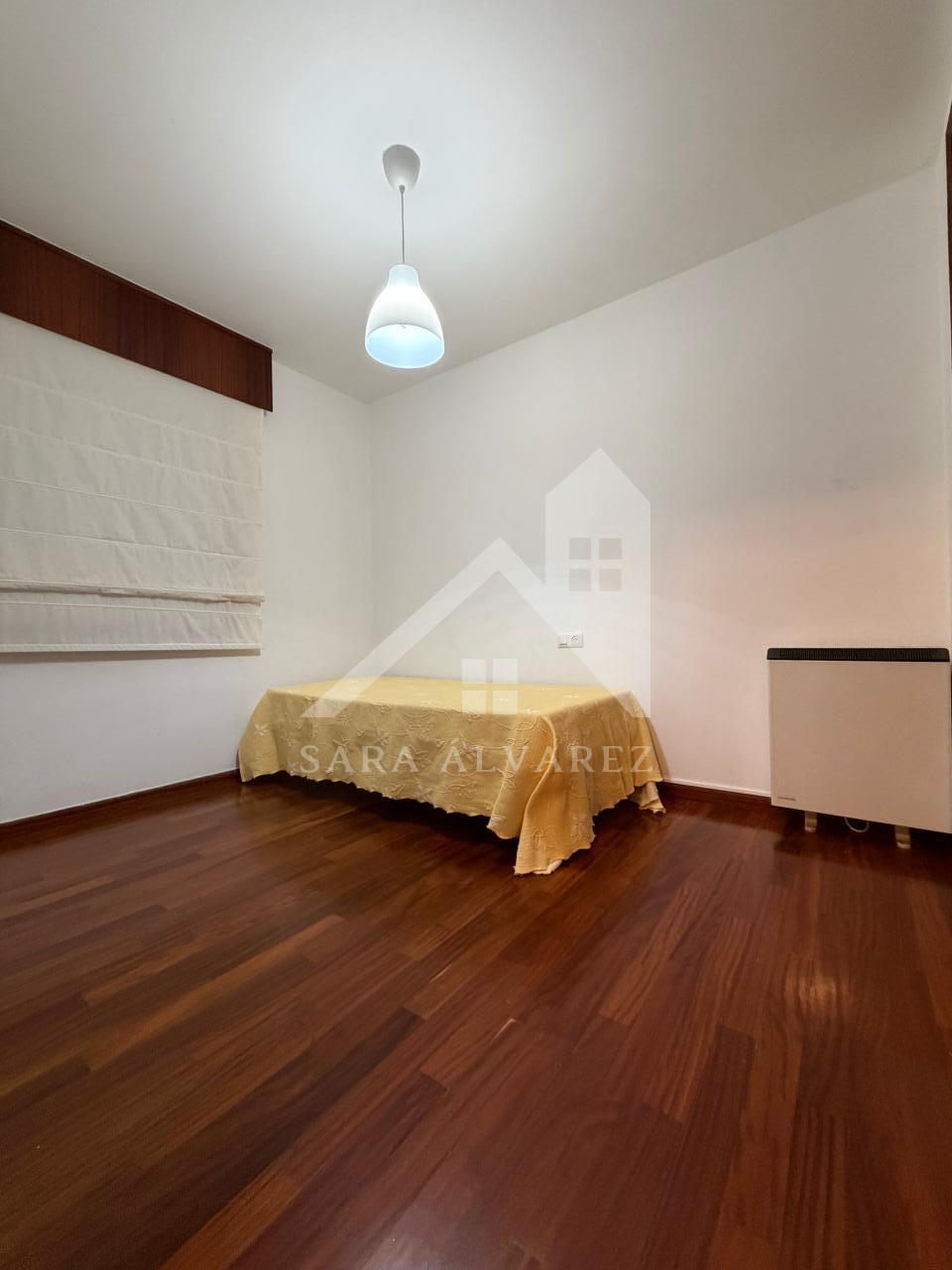 SE ALQUILA LUMINOSO APARTAMENTO DE DOS HABITACIONES CON 2 PLAZAS DE GARAJE  EN JUAN BAUSTISTA ANDRADE ZONA PASARON