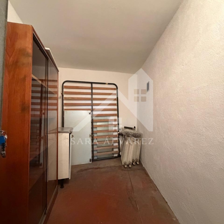 SE ALQUILA LUMINOSO APARTAMENTO DE DOS HABITACIONES CON 2 PLAZAS DE GARAJE  EN JUAN BAUSTISTA ANDRADE ZONA PASARON