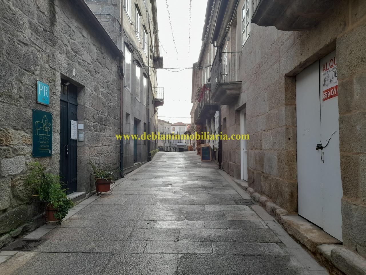 176899947429600028729_176899924504 SE ALQUILA LOCAL COMERCIAL LÓBREGO A 50m DE LA CATEDRAL EN TUI