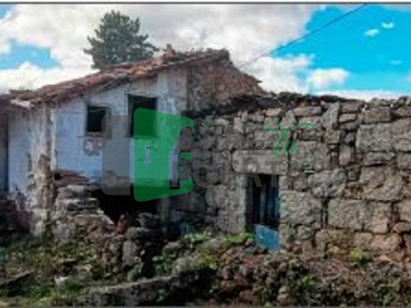 CASA PARA REFORMAR