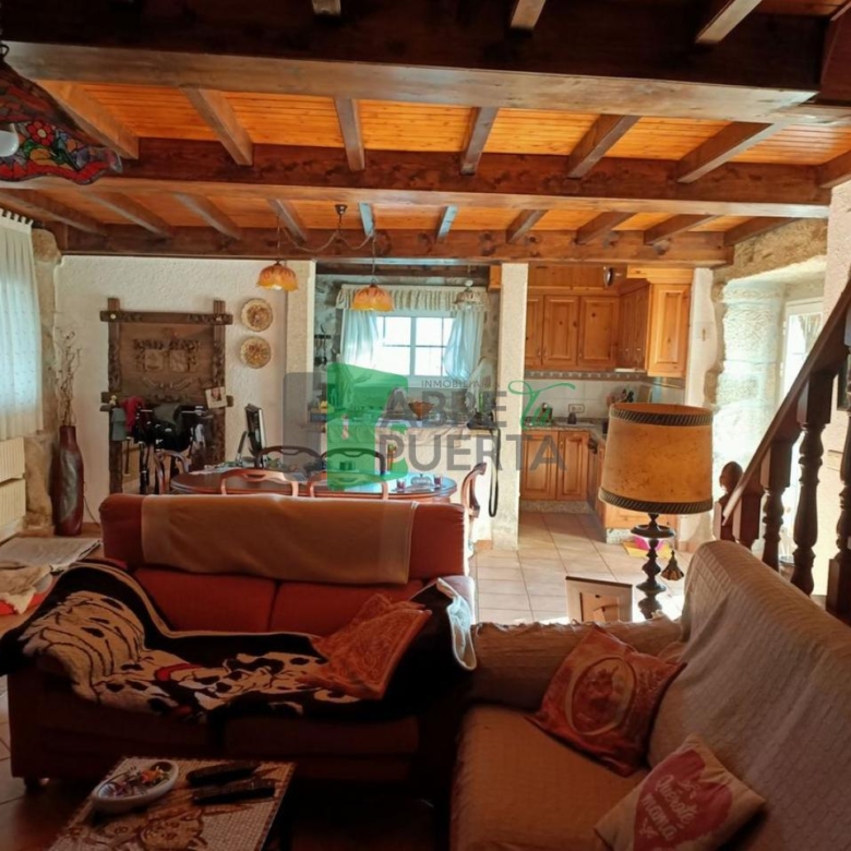 Casa en venta en PADERENE DE ALLARIZ