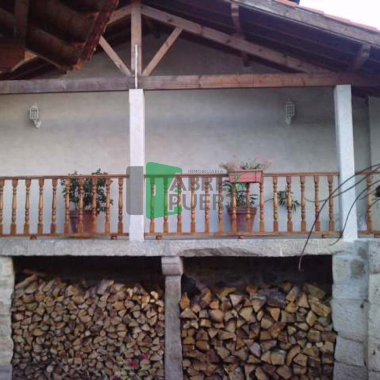 Casa en venta en PADERENE DE ALLARIZ