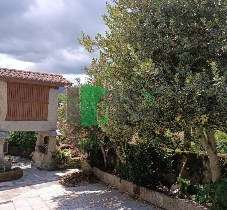 Casa en venta en PADERENE DE ALLARIZ