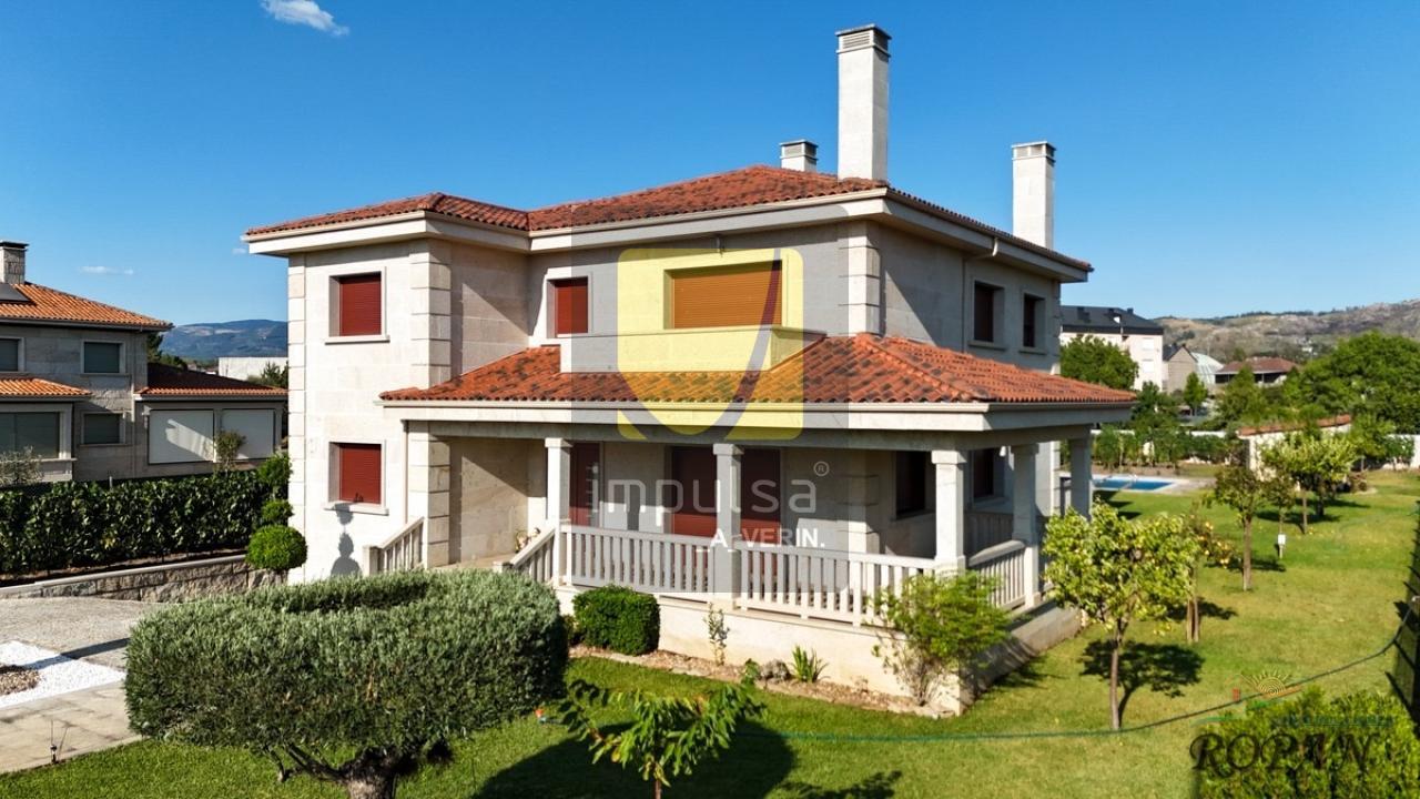 176959896901400043662_176103669103 Chalet en VERIN