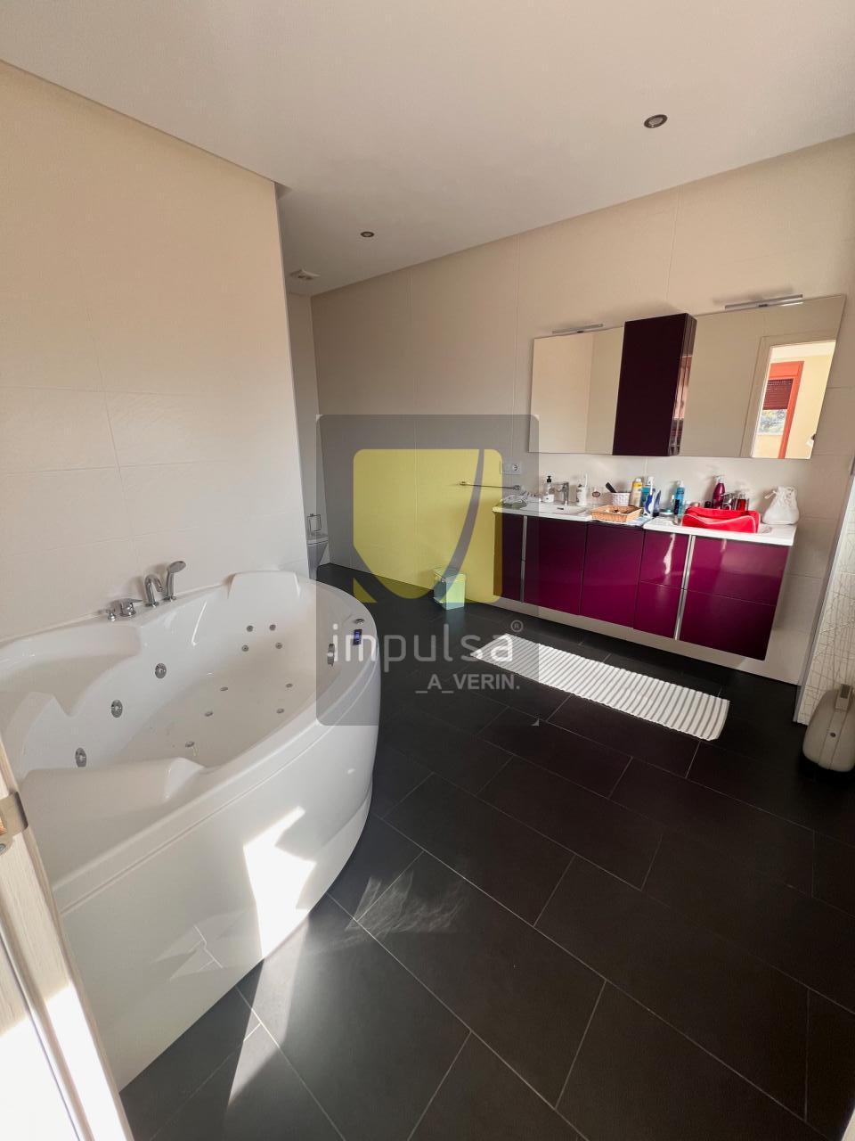 176959897701800043662_176103670262 Chalet en VERIN