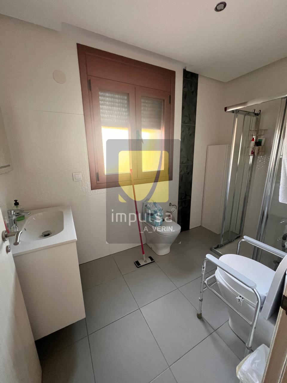 176959899333700043662_176103672884 Chalet en VERIN