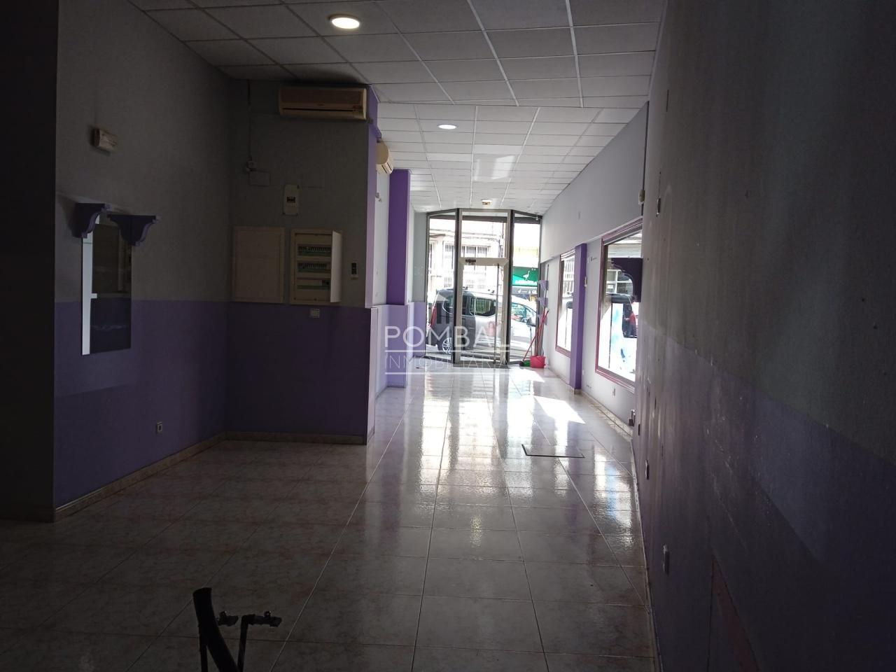 176960364962100028770_176959730690 Amplio local en alquiler en calle comercial
