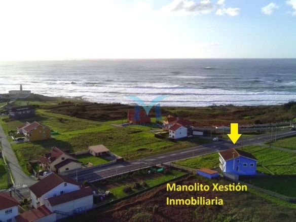 Casa con terreno y Vistas al Mar