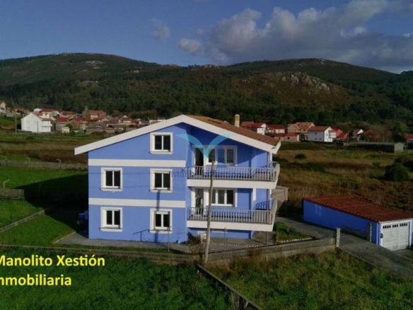 Casa con terreno y Vistas al Mar