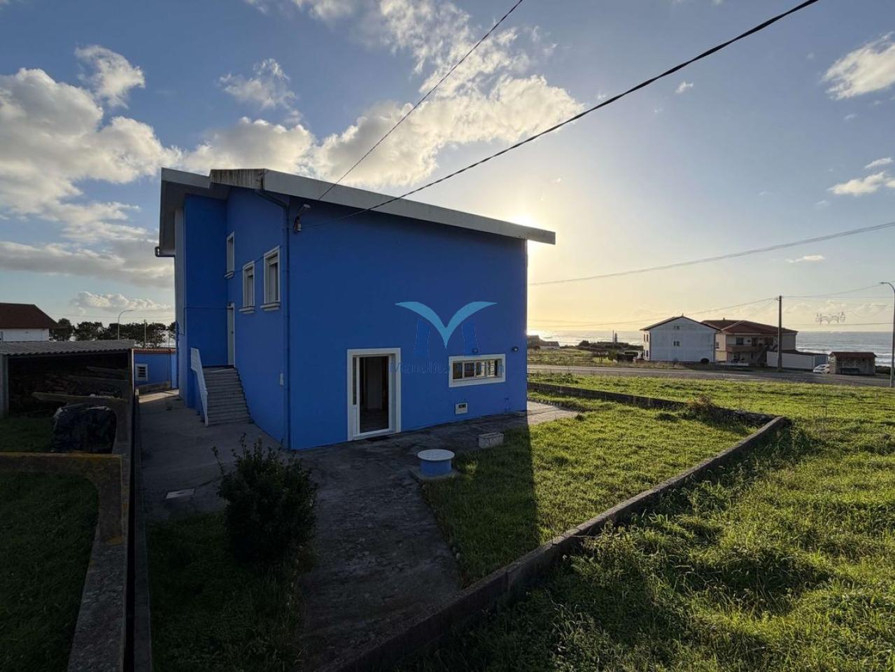 Casa con terreno y Vistas al Mar