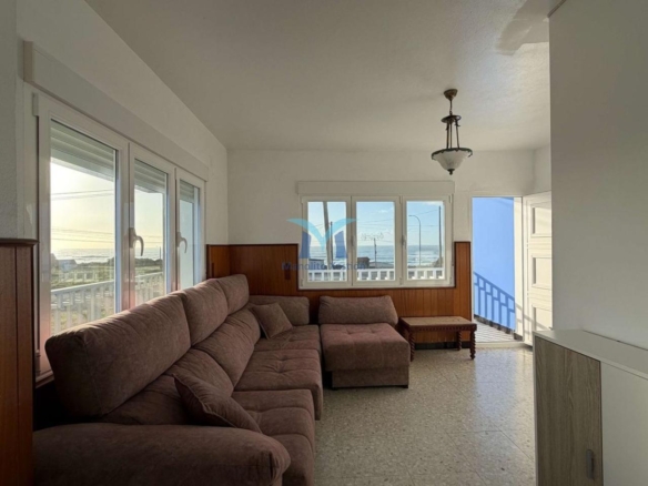 Casa con terreno y Vistas al Mar