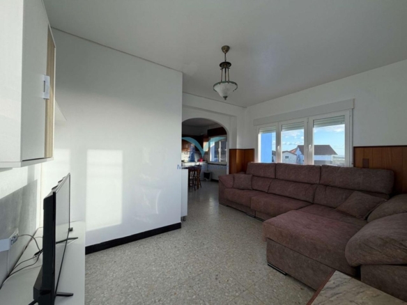 Casa con terreno y Vistas al Mar