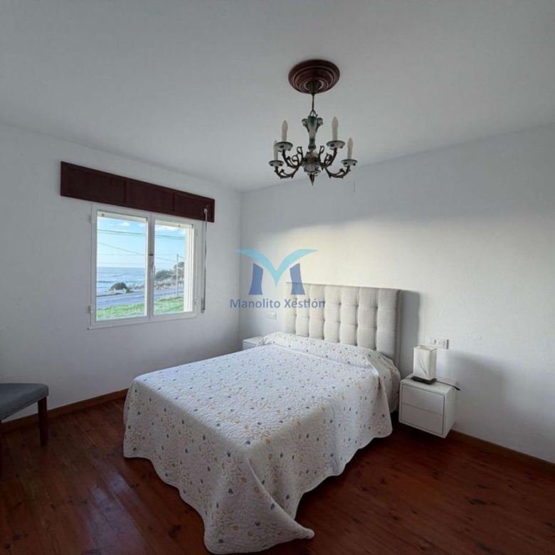 Casa con terreno y Vistas al Mar