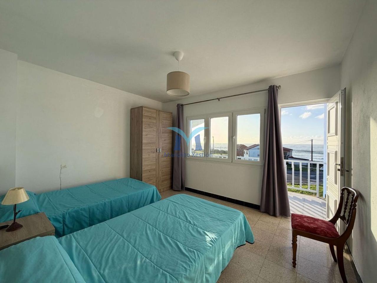Casa con terreno y Vistas al Mar