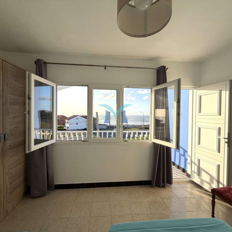Casa con terreno y Vistas al Mar