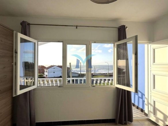 Casa con terreno y Vistas al Mar