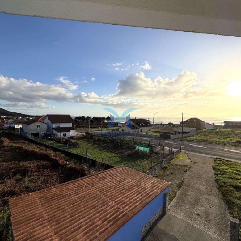 Casa con terreno y Vistas al Mar