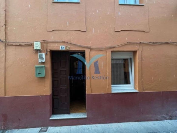 Casa de Piedra con Terraza y Vistas al Mar