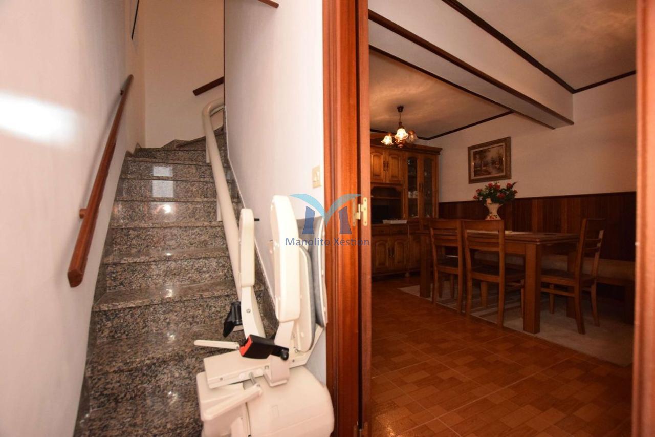 Casa de Piedra con Terraza y Vistas al Mar